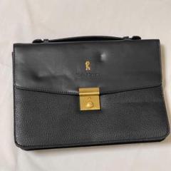 T11/041RobertadiCamerinoロベルタディカメリーノ クラッチ