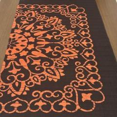 ろうけつ染め 綿100% 黒地×オレンジ ✿50×98cm 古布 風呂敷 はぎれ