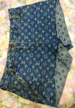 AA LOUIS VUITTON ルイヴィトン　デニム、モノグラム柄　短パン AA LOUIS VUITTON ルイヴィトン デニム、モノグラム柄 短パン