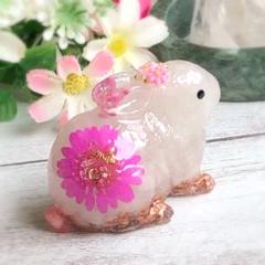 オルゴナイト うさぎさんと蓮の花 桜瑪瑙 お花うさぎさん❁⃘*.゜white＆pink♥️オルゴナイト - メルカリ