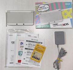 New 3DS ホワイト 本体 充電器・ソフト2本セット