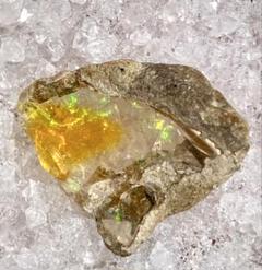 オパール インドネシア ジャワ島 バンテン州産