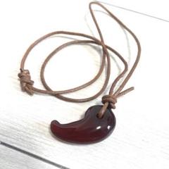 【一点物】カーネリアン 大粒 赤 勾玉 天然石 美品コレクション 魔除けお守り❷のサムネイル