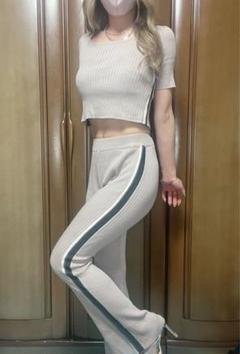 GYDA サイドライン　フレアパンツ　セットアップ　本日限定価格