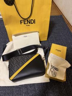 FENDI ショルダーバッグ ブラック/イエロー　　 キーリング