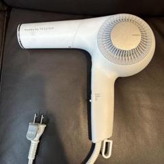 【新品未使用✨】TESCOM ヘアードライヤー　NIB500A-W WHITE プロフェッショナル プロテクトイオン ヘアードライヤー