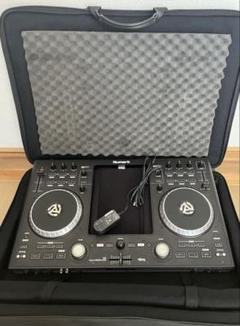 値下げ美品　動作品　Numark ニュマークIDJ Pro iPad第三世代付き 値下げ美品 動作品 Numark ニュマークIDJ Pro iPad第三世代付き