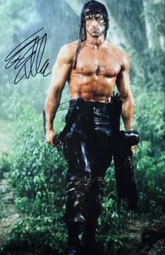 ハリウッド映画　シルベスタスタローン　証明書付き　直筆サイン入りフォト　ランボー シルベスター・スタローン 高画質 サイン フォト 写真 ポート