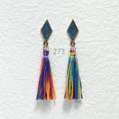 ハンドメイド273　タッセルピアス　レインボー　虹色　デニム　ライトブルー　夏のサムネイル