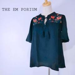 THE EM PORIUM 半袖ブラウス 花柄　フラワー　おしゃれ　かわいい