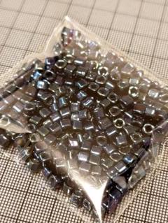 5493 シードビーズ スクエア 35g