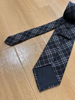 未使用に近い　バーバリー　ノバチェック　イタリア製　ネクタイ