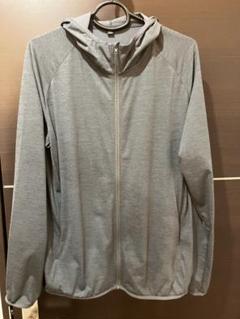 UNIQLO ドライＥＸUVカットフルジップパーカー　ダークグレー　Lのサムネイル