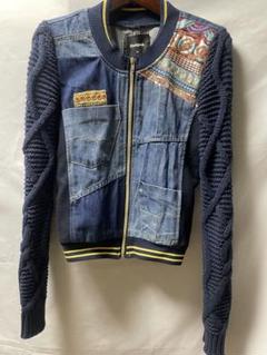 デシグアル✨デニムジャケット 刺繍 スパンコール ラインストーン 黒 34 デシグアル Desigual 花刺繍 デニムトラッカージャケット