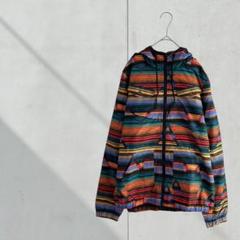 3495【VOLCOM】マウンテンパーカー　ナイロンジャケット　Ｍ　総柄　派手