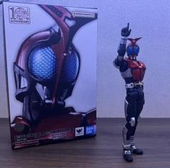 S.H.Figuarts (真骨彫製法) 仮面ライダーカブト 10th - メルカリ