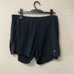 ショートパンツ　( マウンテンハードウェア 社製 )