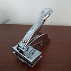 イギリス ヴィンテージ エンボッサー スタンプ 123016