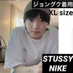 グク着用】stussy NIKE ナイキ 半袖Tシャツ 刺繍ロゴ 背面