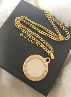 【正規 未使用】BVLGARI ロゴ刻印 黒×黒銀チャーム/ネックレスチェーン 正規 未使用】BVLGARI ロゴ刻印黒×黒銀チャーム/3㎜ネックレス