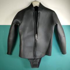 ウェットスーツ