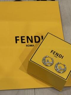 2025年最新】fendi ピアスの人気アイテム - メルカリ