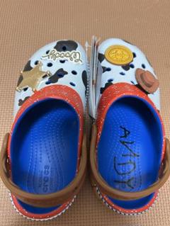 新品 クロックス ウッディ トイストーリー デザイン サンダル 19.0 13C