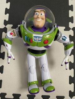 バズライトイヤー　しゃべるおもちゃ　トーキングフィギュア　日本語、英語