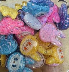 デコパーツ　ラブブ　顔