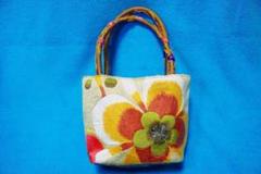 刺繍 花柄ハンドバッグ
