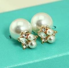 大人気☆ビジュー×ダブルパール キャッチピアス☆ゴールド