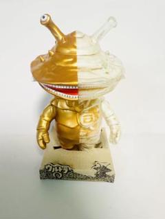 フルマックスの怪獣シリーズ カネゴン(ゴールド) フルマックスの怪獣シリーズ カネゴン(ゴールド) - メルカリ