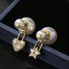 2025年最新】dior ピアス 星の人気アイテム - メルカリ