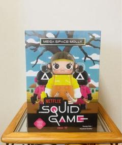 【海外限定】 MEGA MOLLY 400% イカゲーム フィギュア Amazon.com: POP MART MEGA Space Molly Squid Game, 11.8 Inch