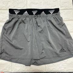 adidas アディダス　ランパン　ショーパン　ハーフパンツ　グレー　スポーツ