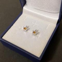 樹脂ピアス　11月誕生石　シトリン風　イエロートパーズ風　ティアラ　シルバー