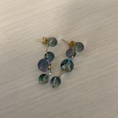 ハンドメイド 多色ガラスビーズ ピアス