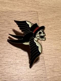 SOFTMACHINEソフトマシーンツバメピンバッジTATTOOSWALLOWS ソフトマシーン sm ピン | SOFTMACHINE, SM PIN - TWO FACE