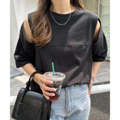 新品未使用　カットアウトデザインTシャツ andme アンドミー
