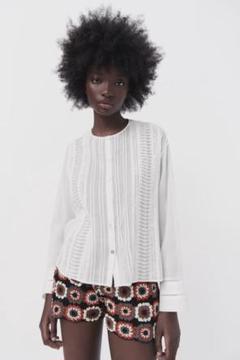 ZARA デコラティブトリムシャツ　ブラウスのサムネイル