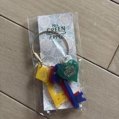 Mrs.GREEN APPLE ポップアップ グッズ 新品未開品 セット Mrs. News GREEN APPLE ポップアップストア ランダム ブローチ 2種