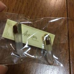 水晶ピアス