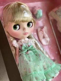新品・未使用！トップショップ限定Blythe　シンプリーディライト♪ 新品・未使用 トップショップ限定Blythe シンプリーディライト