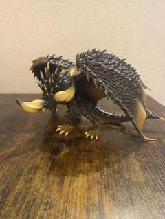 3点セット　ネルギガンテ ビッグソフビフィギュア 約28cm Amazon.co.jp: 一番くじ モンスターハンター ワールド 狩れ