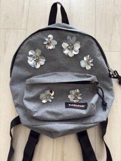 Chestyチェスティ　イーストパック　コラボリュック 　黒　花 Chestyチェスティ イーストパック コラボリュック 黒 花 - メルカリ