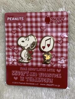 スヌーピータウン 有楽町限定 2014年スヌーピー&ウッドストック ピンバッジ