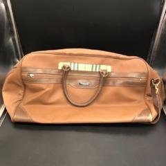 E1052 Burberry 60LF ボストンバッグ E1052 Burberry 60LF ボストンバッグ - メルカリ