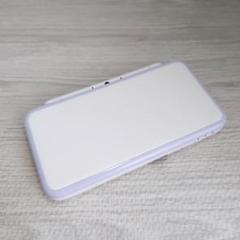 美品✦New ニンテンドー 2DS LL ホワイト ラベンダー 本体のみ