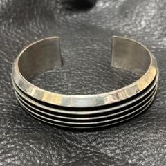 TOM HOWK/トムホーク シルバー925バングル indianjewery,インディアンジュエリー,NAVAJO,ナバホ 商品詳細