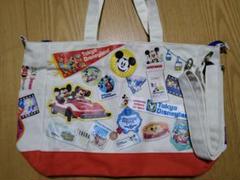 【販売終了品】夏に最適！大容量 ディズニーシー40周年トートバッグ　新品タグ付き なつかしいパークチケットやペナントデザイン！ファンダブル